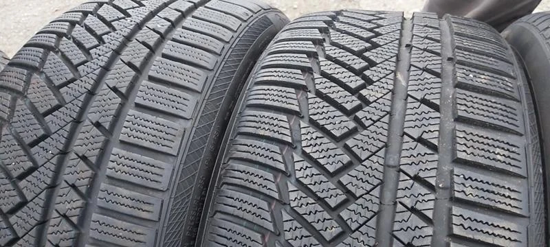 Гуми Зимни 225/35R18, снимка 4 - Гуми и джанти - 30921070