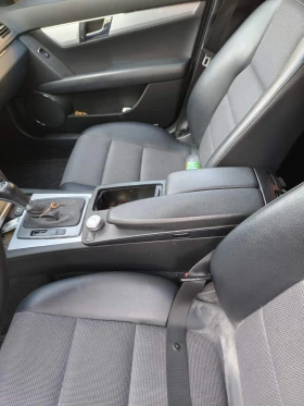 Mercedes-Benz C 180, снимка 9