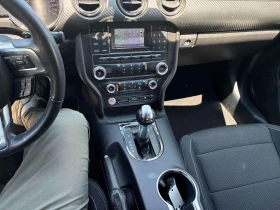 Ford Mustang * V6 * CARFAX * ОПЦИЯ ЗА ФИНАНСИРАНЕ, снимка 9
