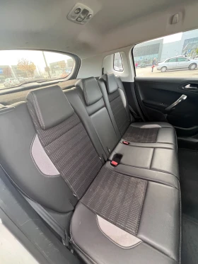 Обява за продажба на Peugeot 2008 EHDI ~12 000 лв. - изображение 8 | Auto.bg Обява за продажба на Peugeot 2008 EHDI ~12 000 лв. - изображение 8