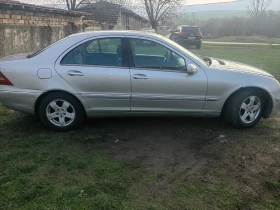 Mercedes-Benz C 220, снимка 11