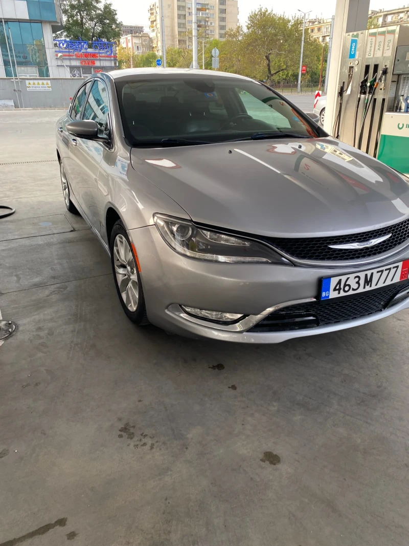 Chrysler 200, снимка 1 - Автомобили и джипове - 48923308