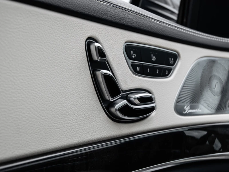Mercedes-Benz S 560 4MATIC * АвтоКредит (ЦЕНА ДО БГ), снимка 13 - Автомобили и джипове - 52555659