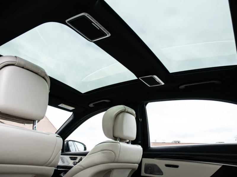 Mercedes-Benz S 560 4MATIC * АвтоКредит (ЦЕНА ДО БГ), снимка 17 - Автомобили и джипове - 52555659