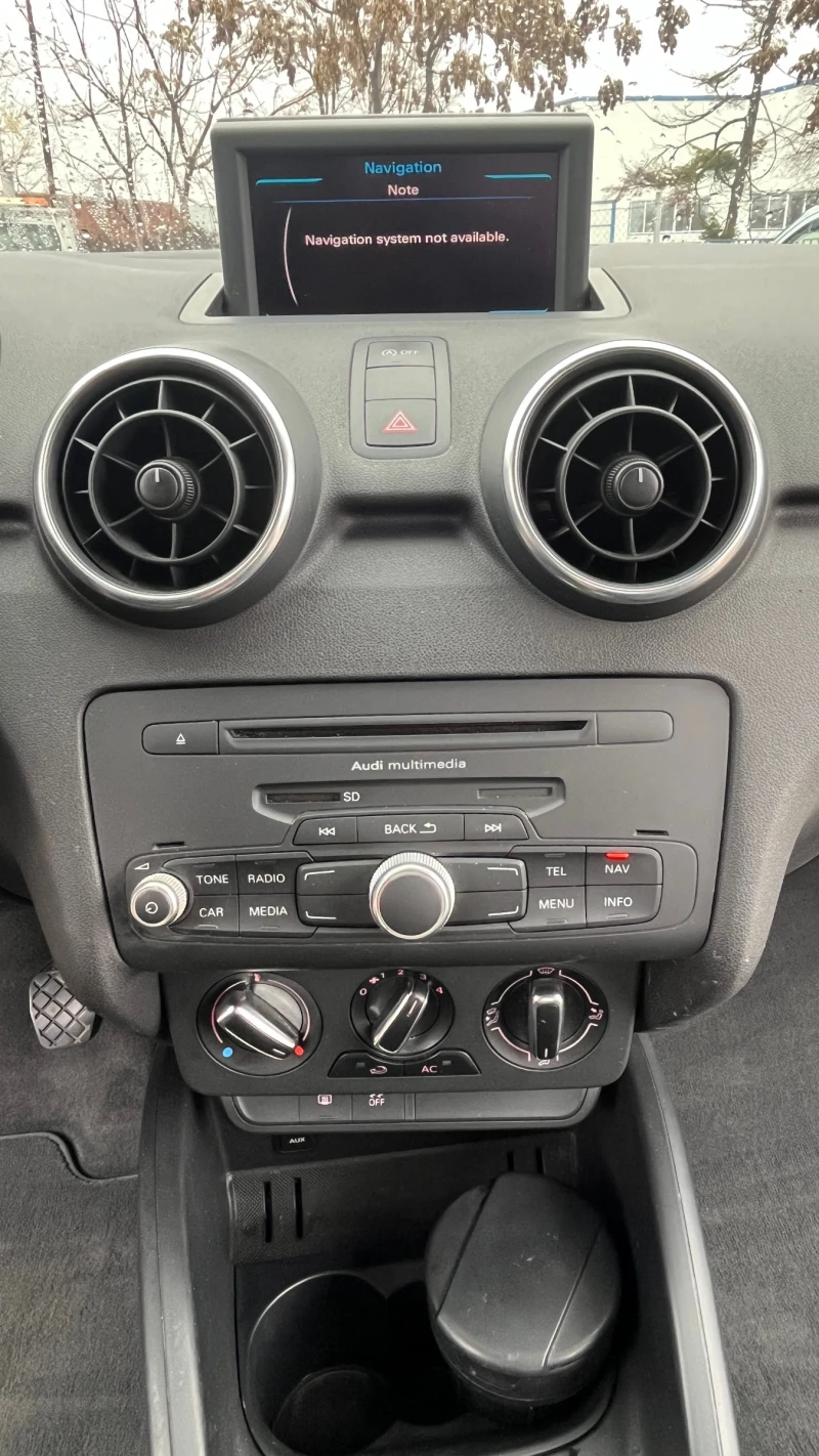 Audi A1 1.2 86КС NAVI, снимка 9 - Автомобили и джипове - 52663509