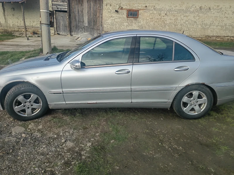 Mercedes-Benz C 220, снимка 14 - Автомобили и джипове - 52857540