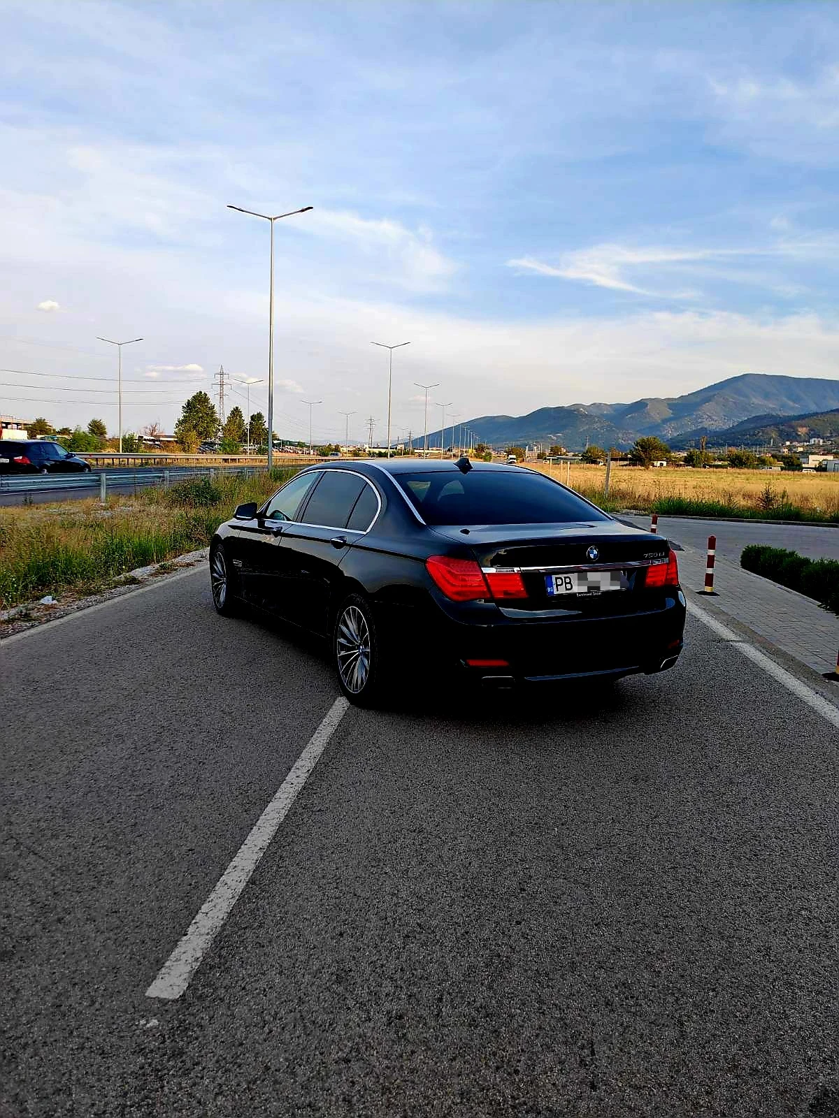 BMW 750 Li | Mobile.bg   11