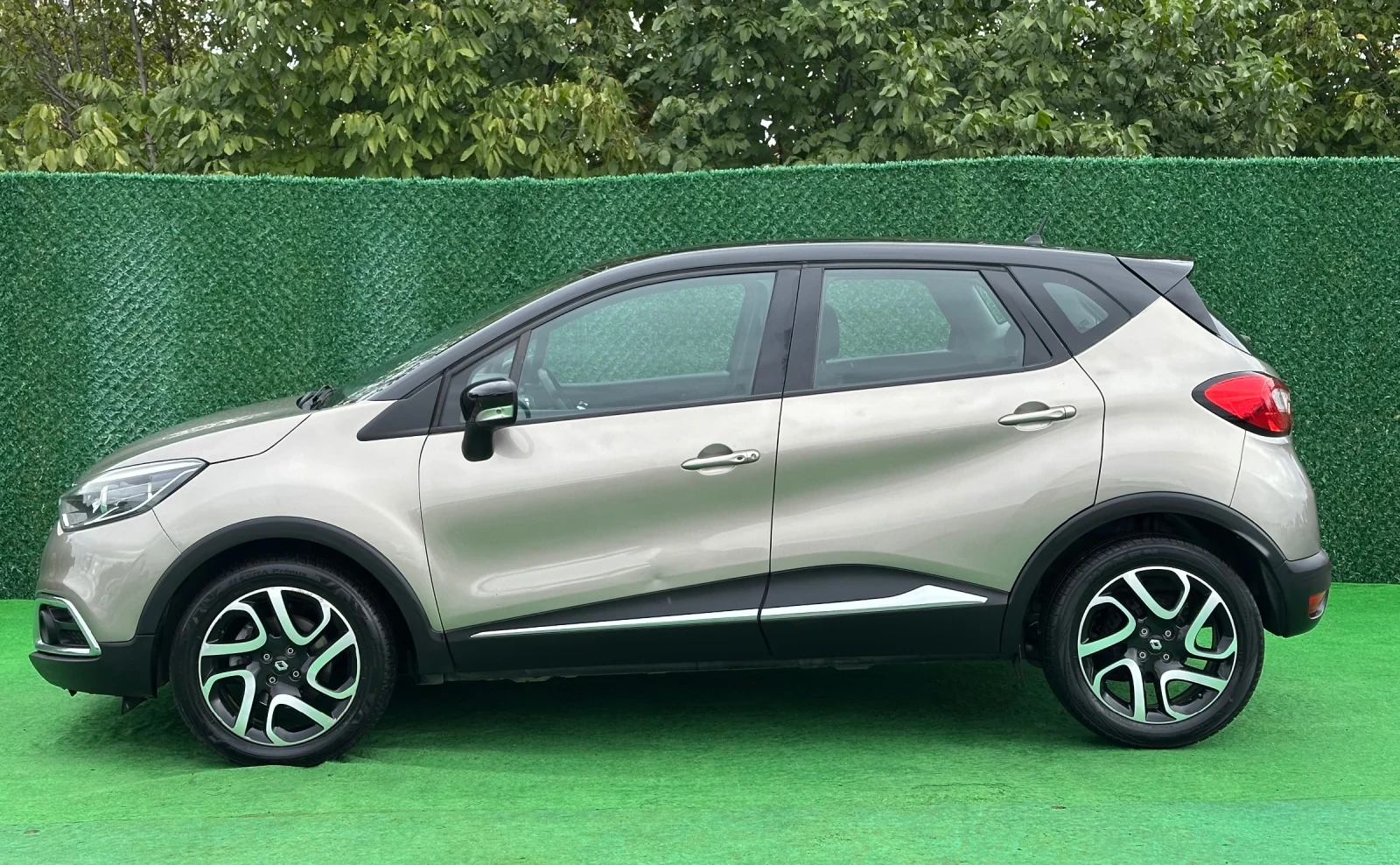 Renault Captur KAMERA KEULESS NAVY 1.5dci 110 ks - изображение 4