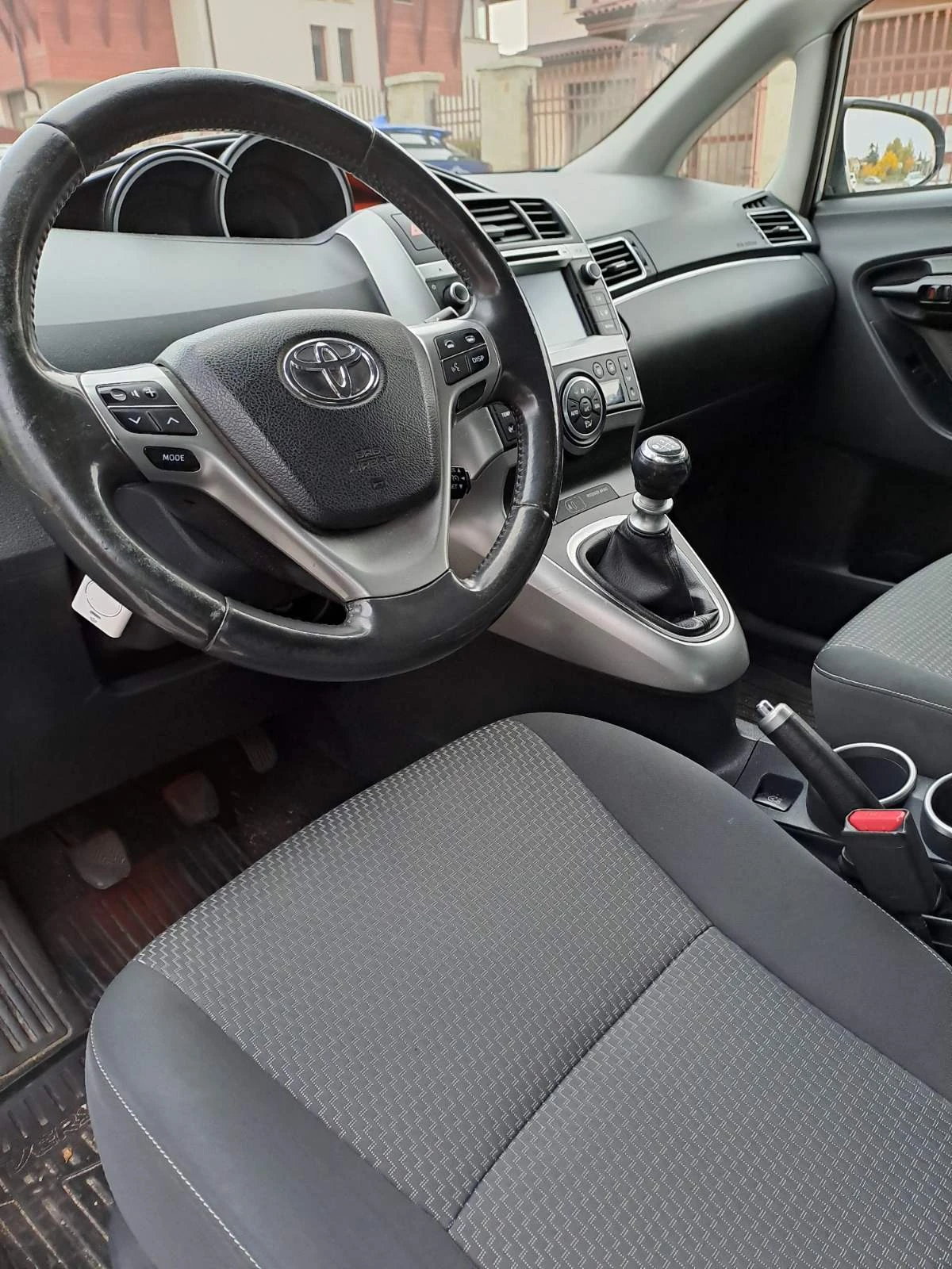 Toyota Verso  - изображение 7