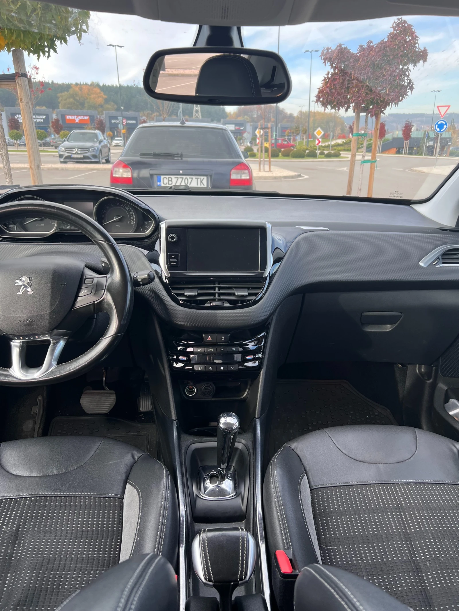 Peugeot 2008 EHDI - изображение 7