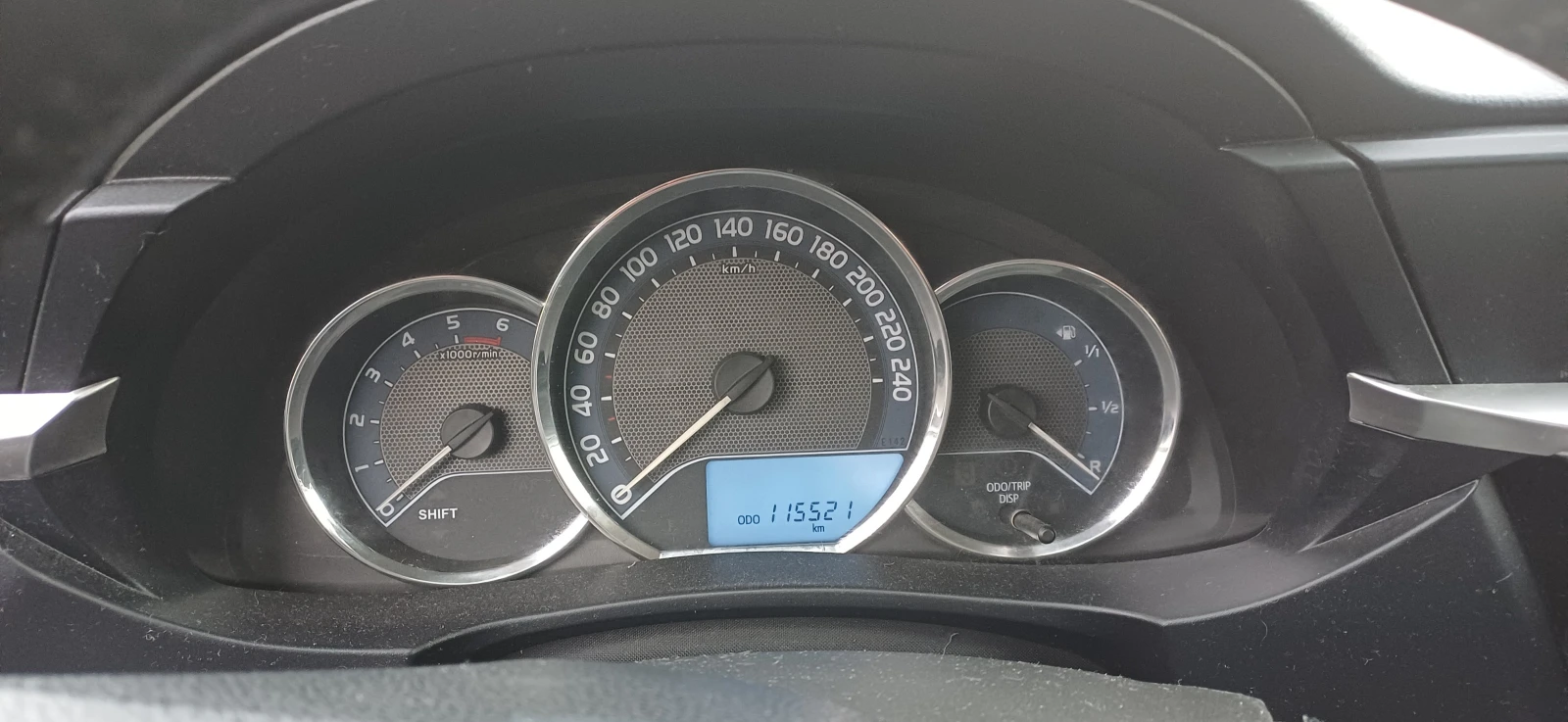 Toyota Corolla 1.4 D-4D | Mobile.bg   13