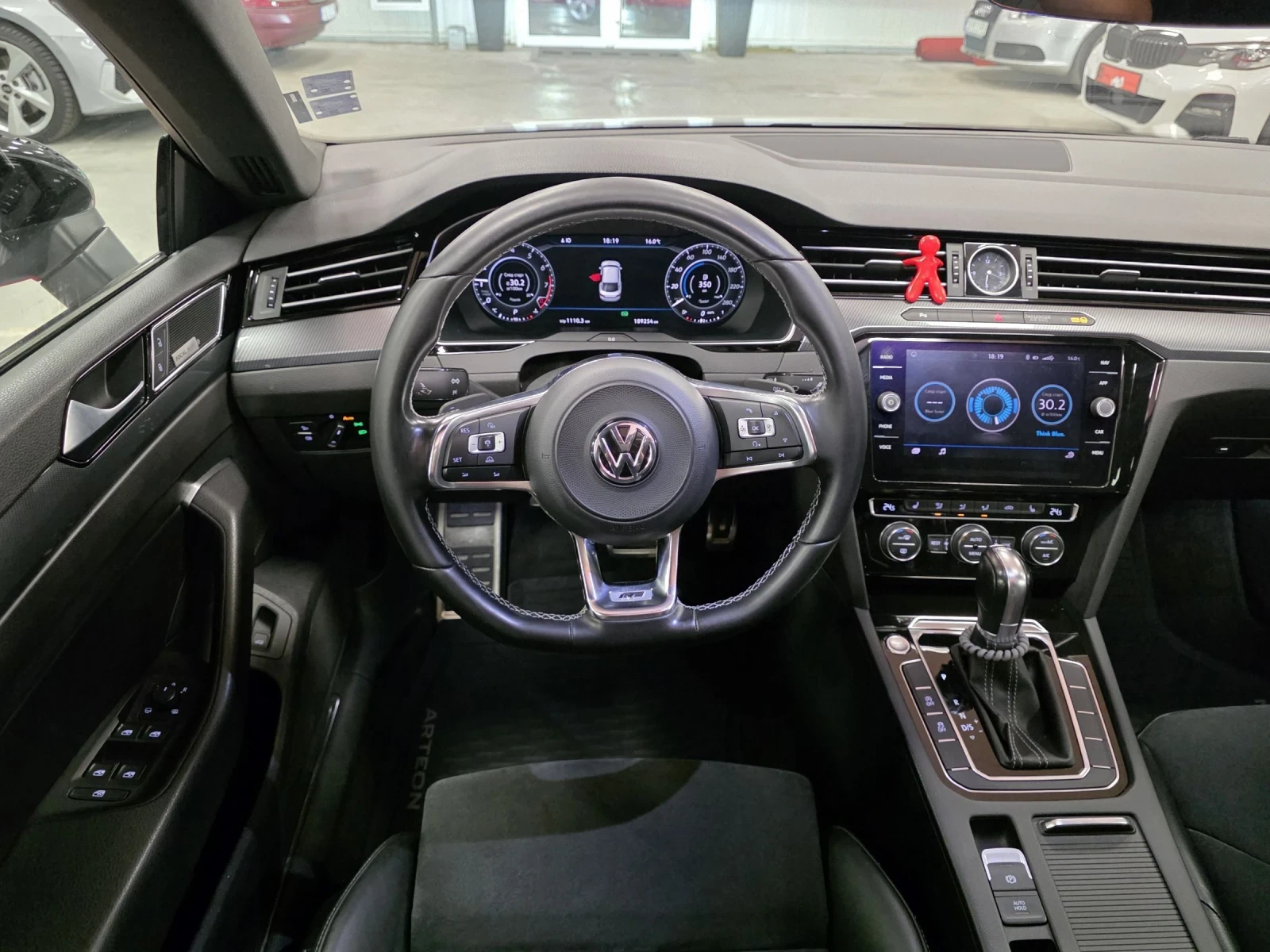 VW Arteon R-line | Регистриран | Обслужен  - изображение 6