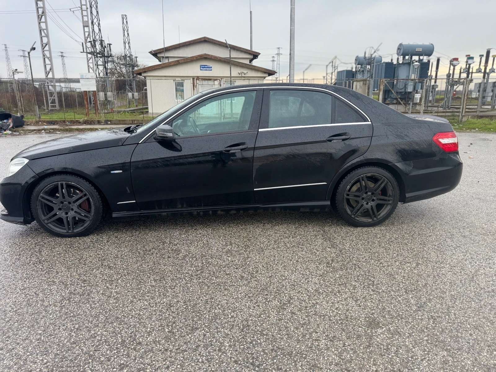 Mercedes-Benz E 350  - изображение 5