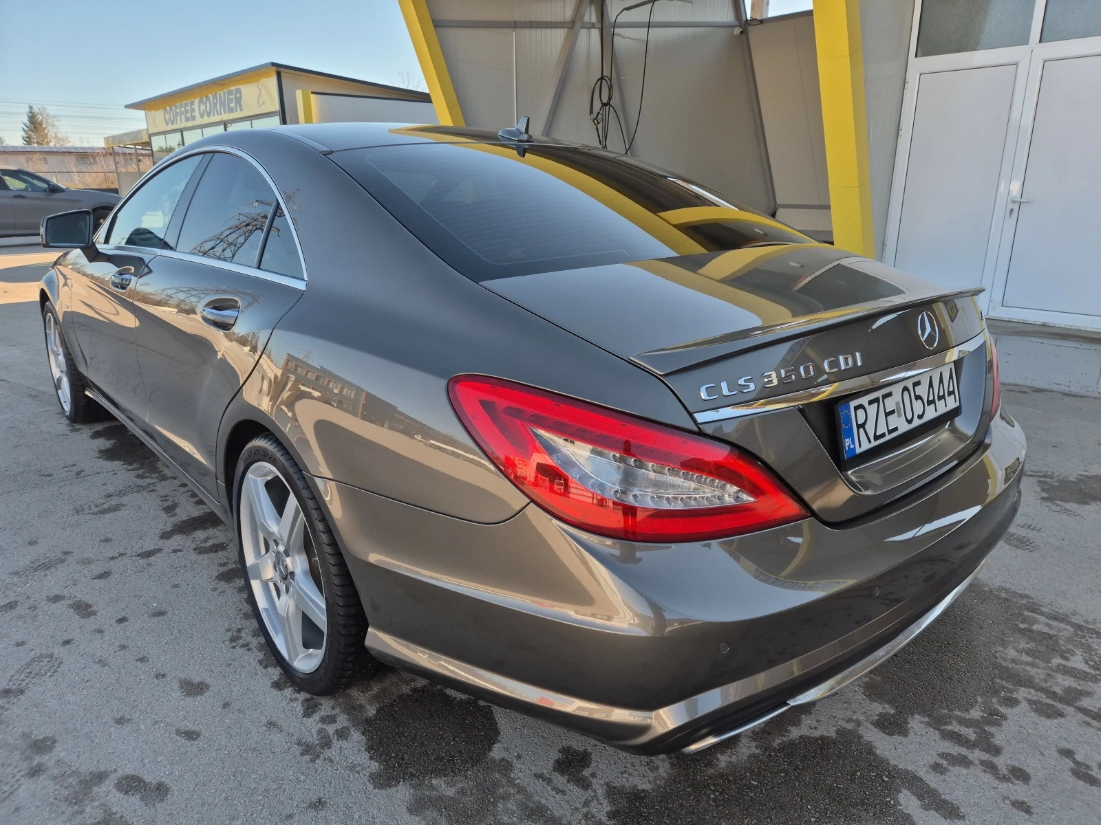 Mercedes-Benz CLS 350 cdi 4 matik AMG LED, снимка 7 - Автомобили и джипове - 53526335