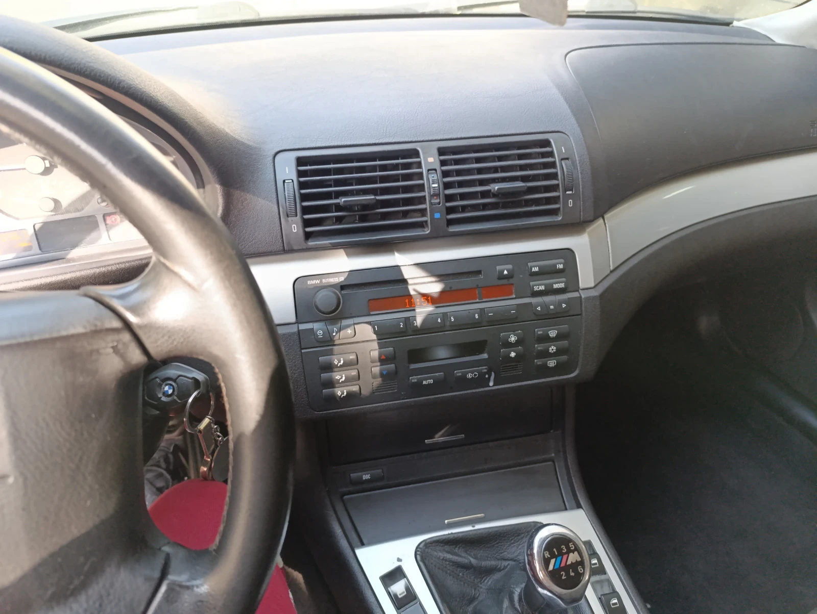 BMW 320 D, снимка 14 - Автомобили и джипове - 53721711