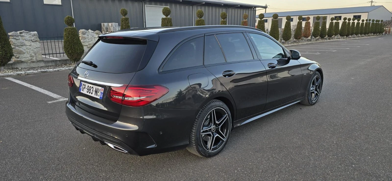 Mercedes-Benz C 220 AMG Night pack Full, снимка 3 - Автомобили и джипове - 53843707