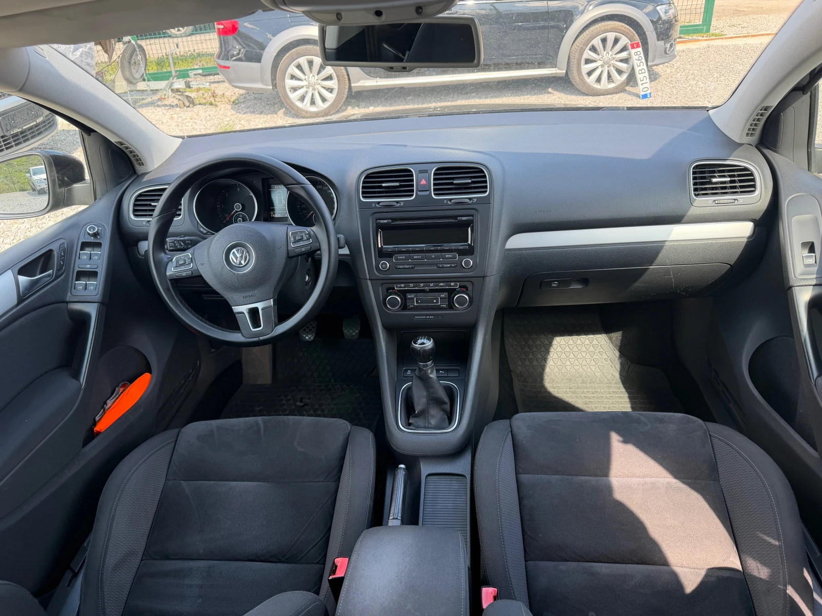 VW Golf 2.0TDI 140kc HIGH LINE , снимка 8 - Автомобили и джипове - 54171762