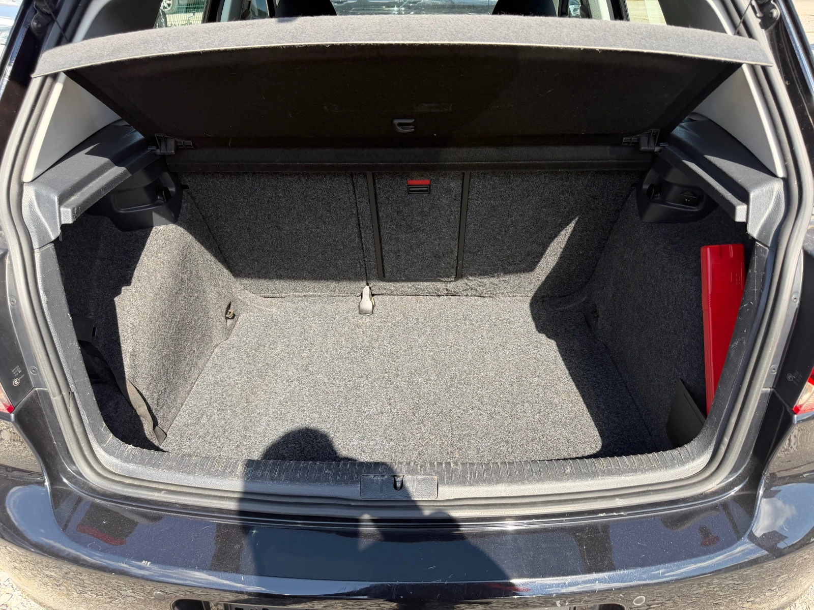 VW Golf 2.0TDI 140kc HIGH LINE , снимка 13 - Автомобили и джипове - 54171762