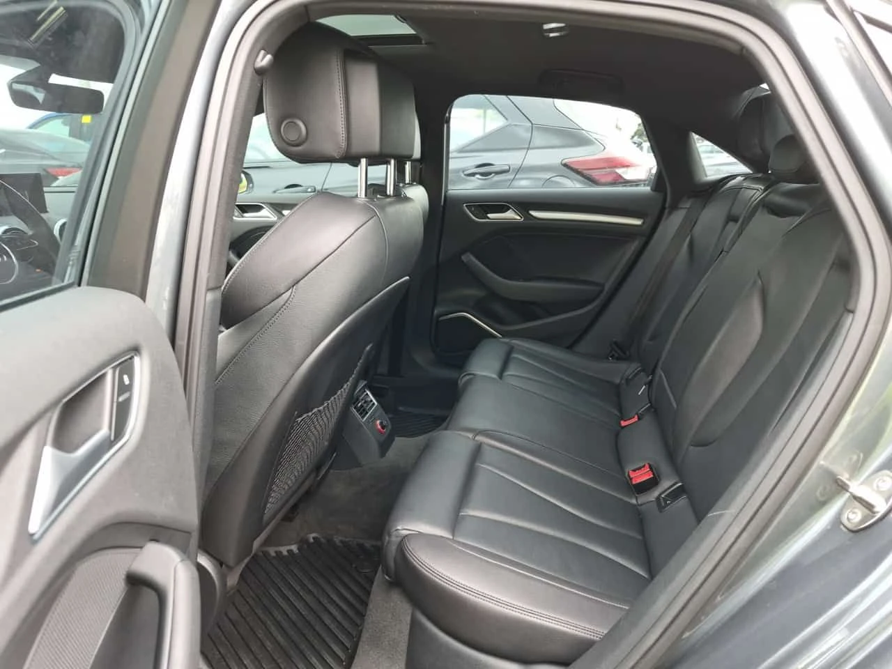 Audi A3 * 2.0T TECHNIK * CARFAX * 2 КЛЮЧА * ПАНОРАМА * , снимка 12 - Автомобили и джипове - 54462344