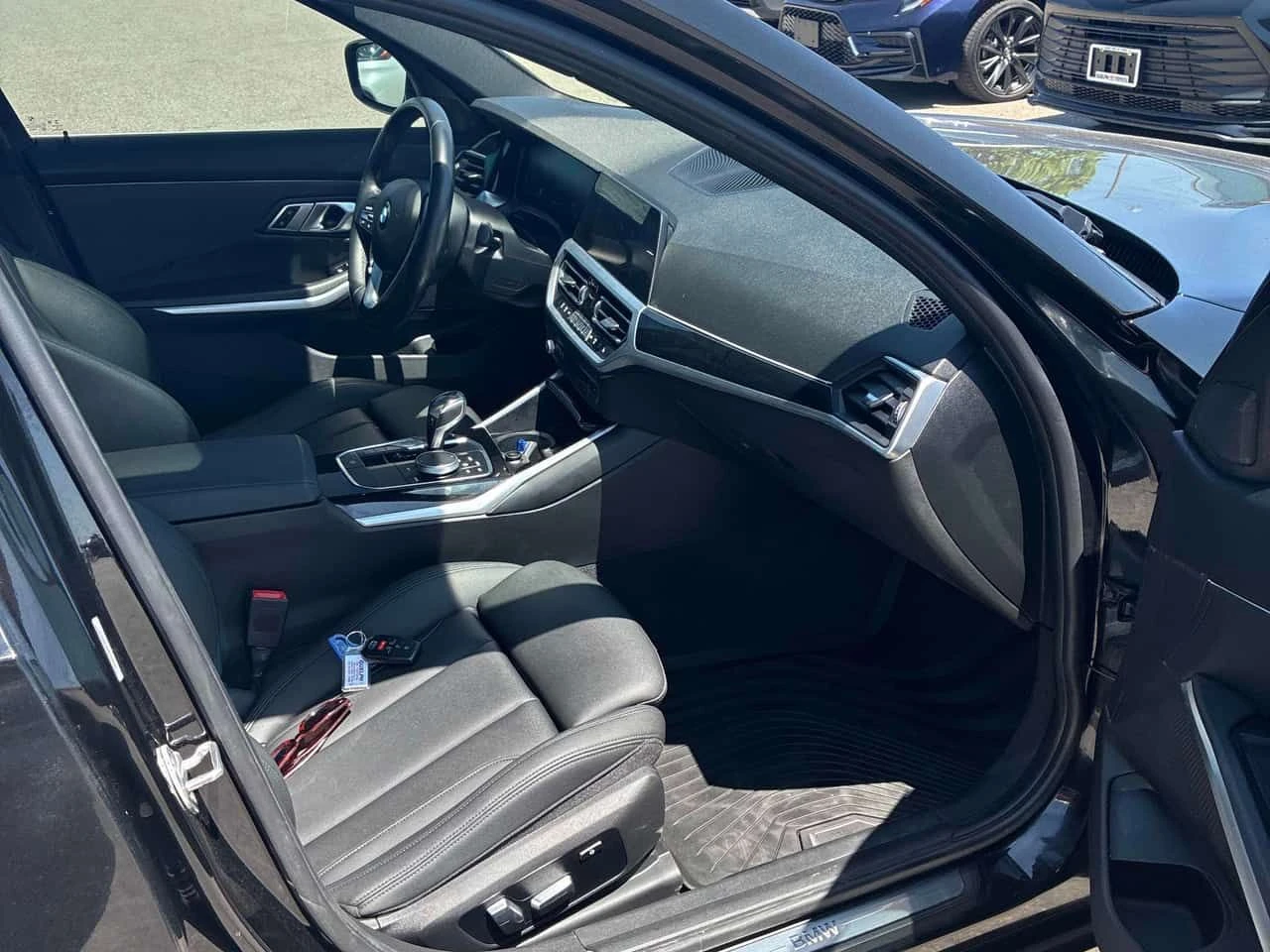 BMW 330 М ПАКЕТxDrive/CARFAX/ФИНАНСИРАНЕ, снимка 14 - Автомобили и джипове - 54723758