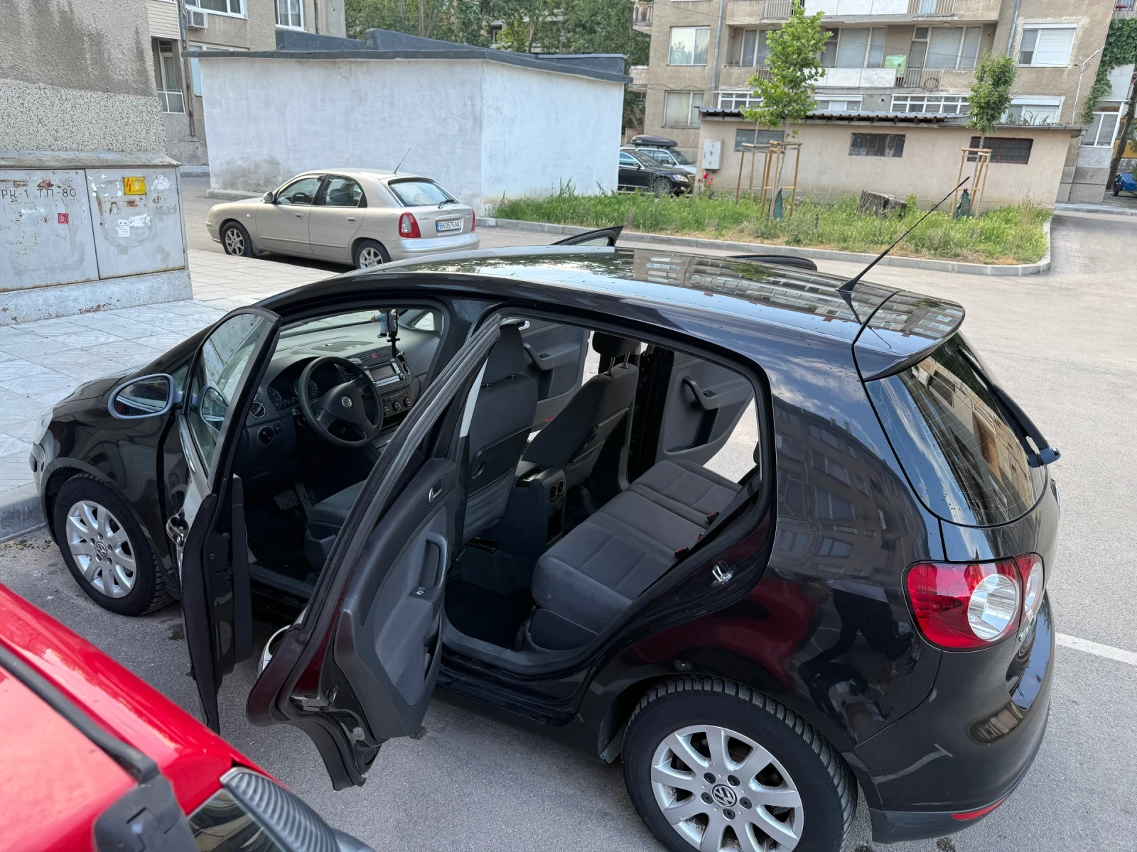 VW Golf Plus, снимка 10 - Автомобили и джипове - 54767659