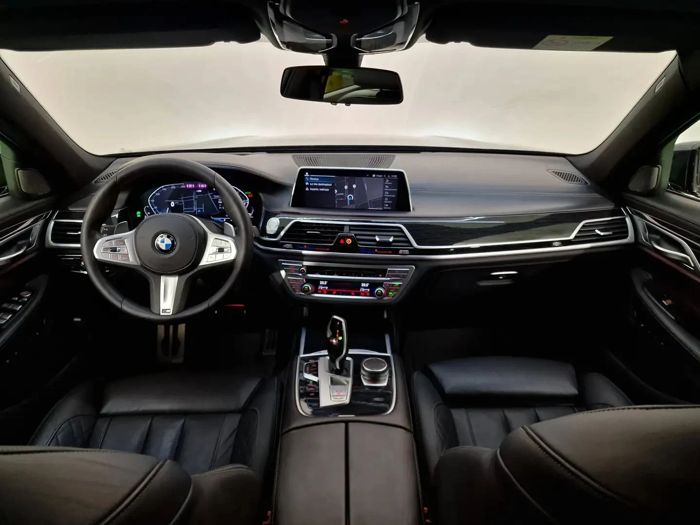 BMW 730 d xDrive M-Pack, снимка 8 - Автомобили и джипове - 55988651