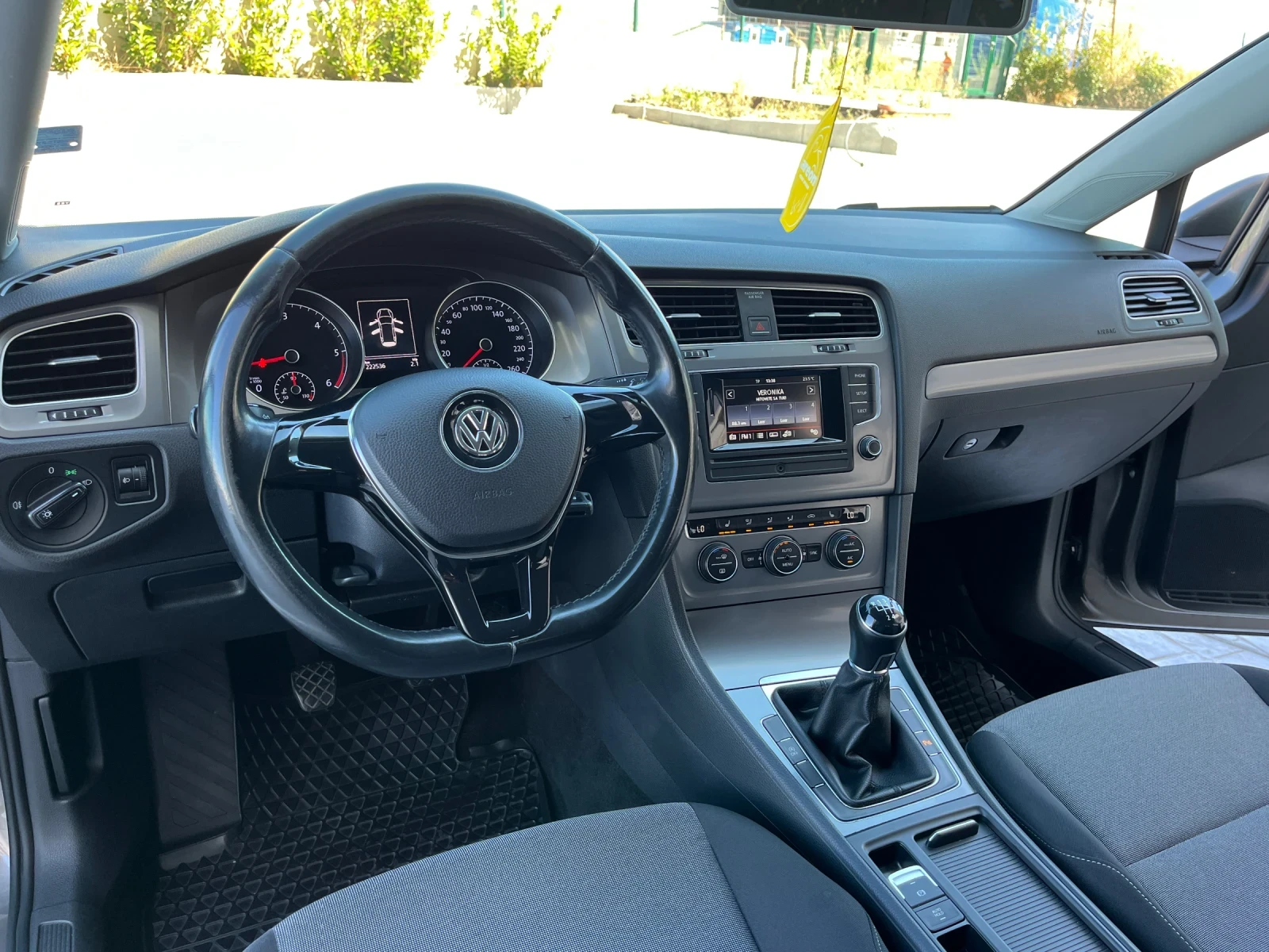 VW Golf Variant 1.6TDI/110/2016Г, снимка 12 - Автомобили и джипове - 56012348