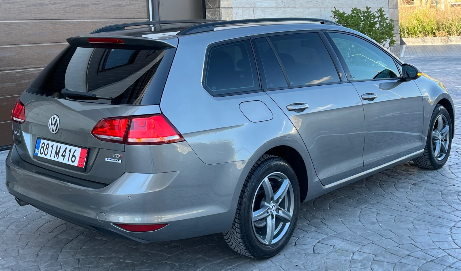 VW Golf Variant 1.6TDI/110/2016Г, снимка 5 - Автомобили и джипове - 56012348