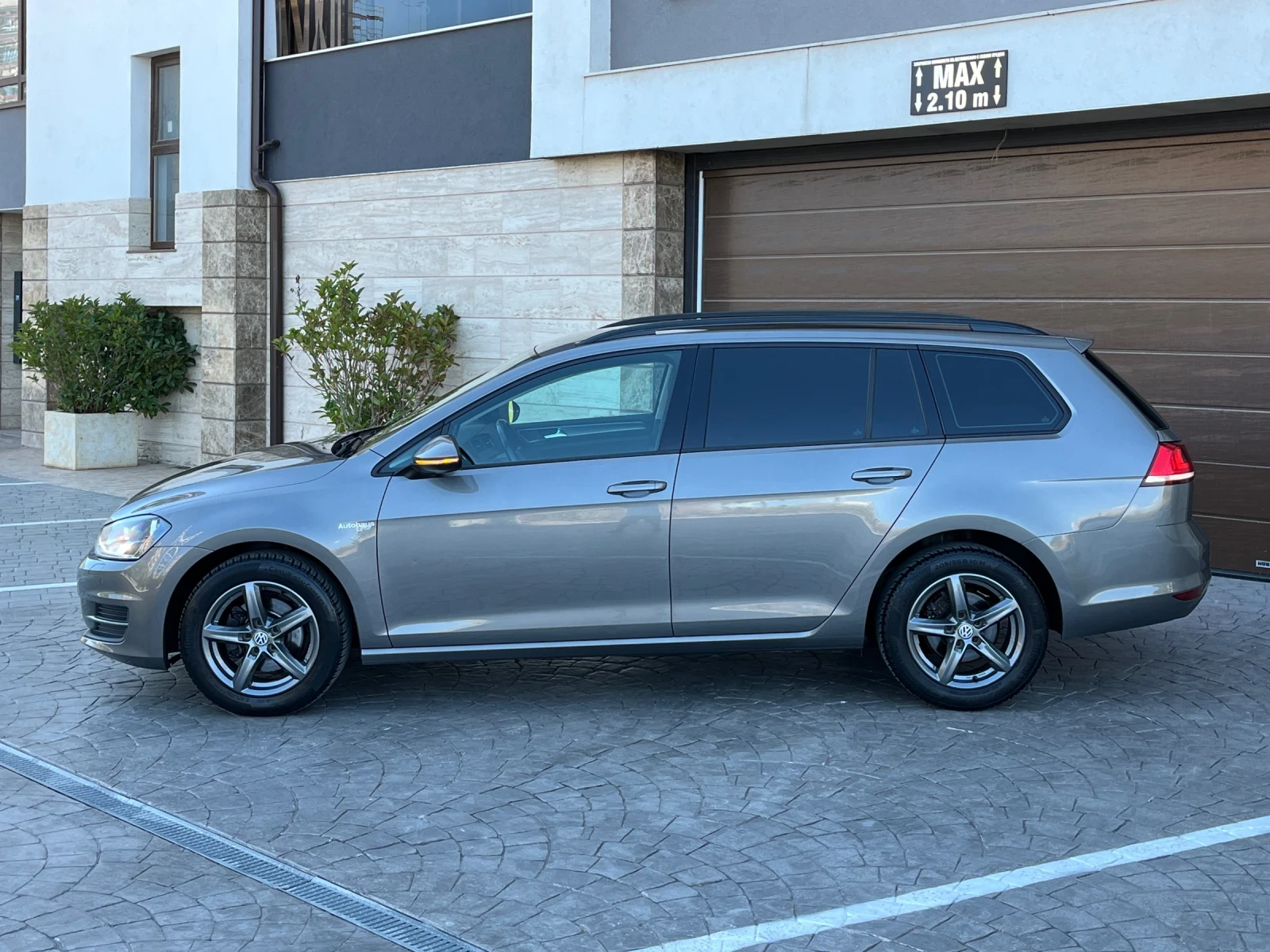 VW Golf Variant 1.6TDI/110/2016Г, снимка 2 - Автомобили и джипове - 56012348