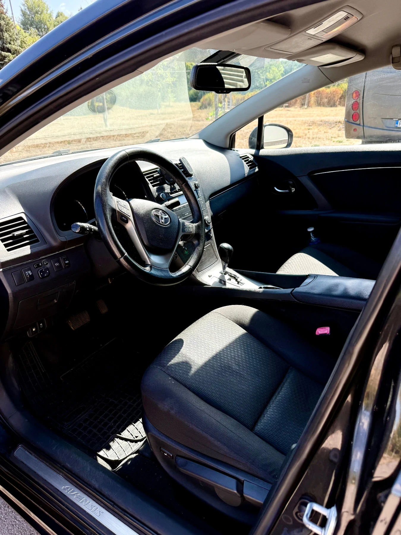 Toyota Avensis, снимка 5 - Автомобили и джипове - 56058873