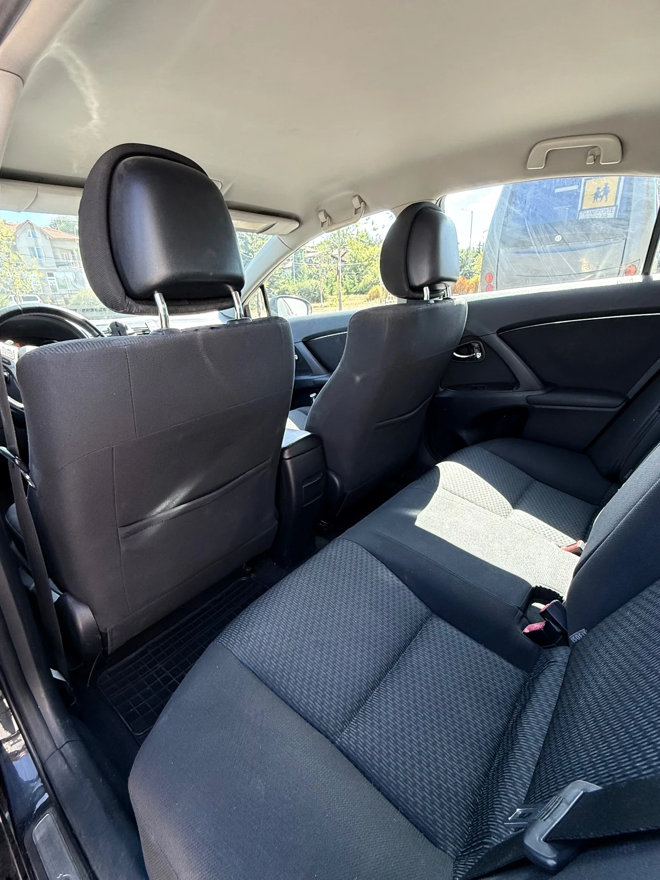 Toyota Avensis, снимка 8 - Автомобили и джипове - 56058873