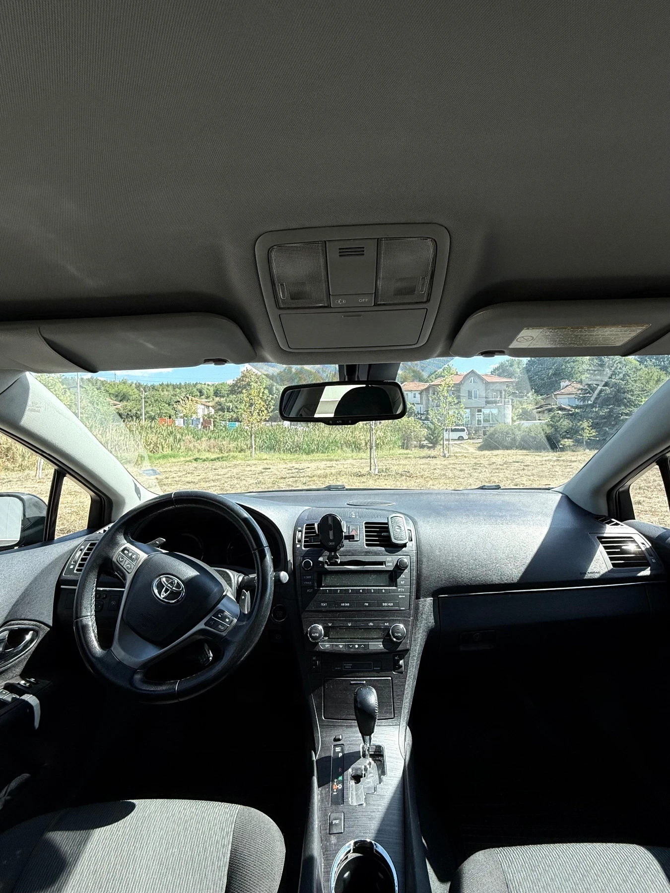 Toyota Avensis, снимка 6 - Автомобили и джипове - 56058873