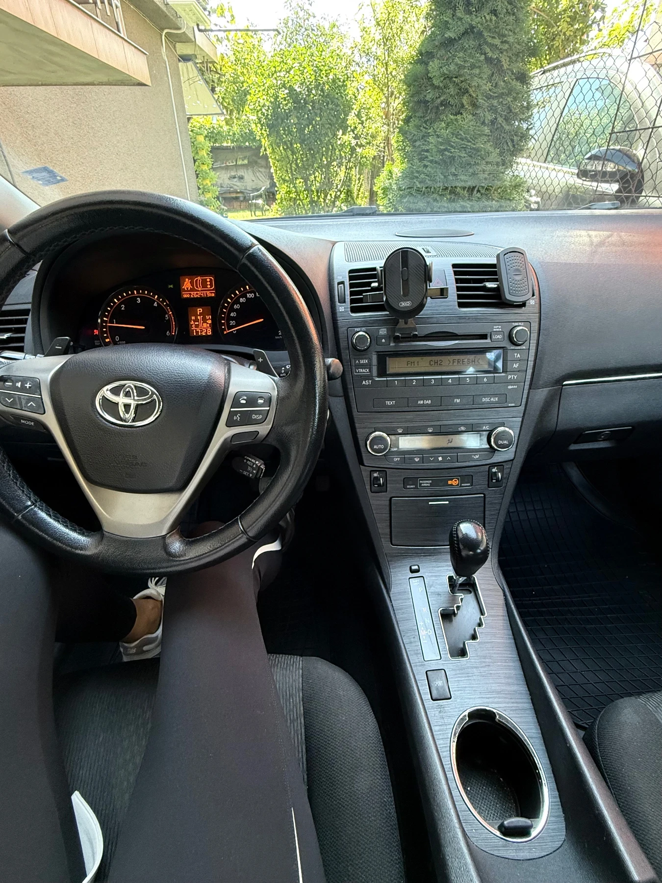 Toyota Avensis, снимка 7 - Автомобили и джипове - 56058873