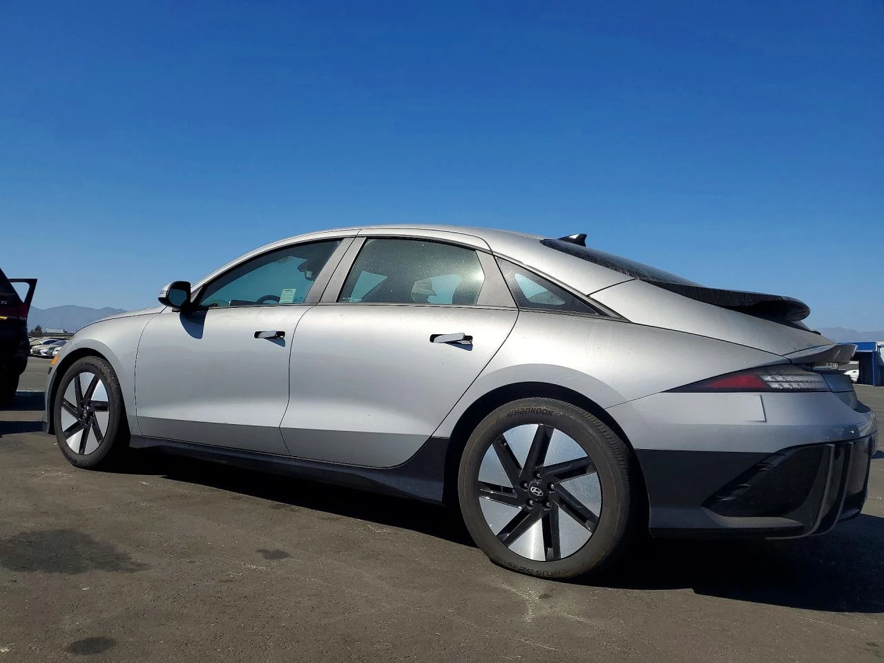 Hyundai Ioniq 6 Se, снимка 2 - Автомобили и джипове - 56164119
