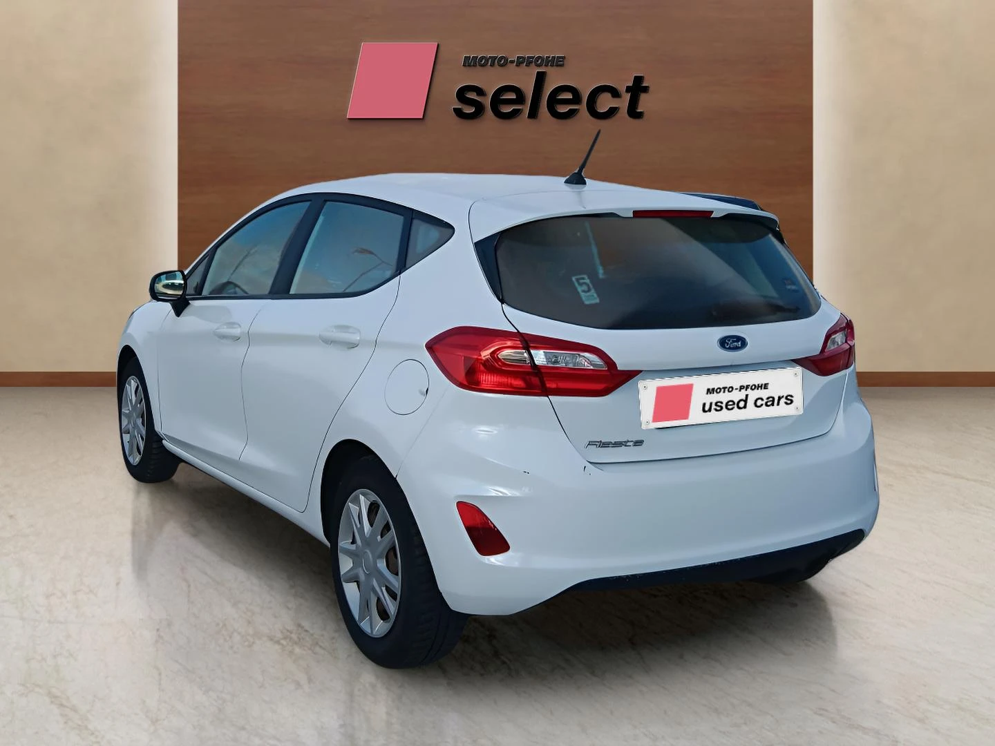 Ford Fiesta 1.1, снимка 7 - Автомобили и джипове - 56319099