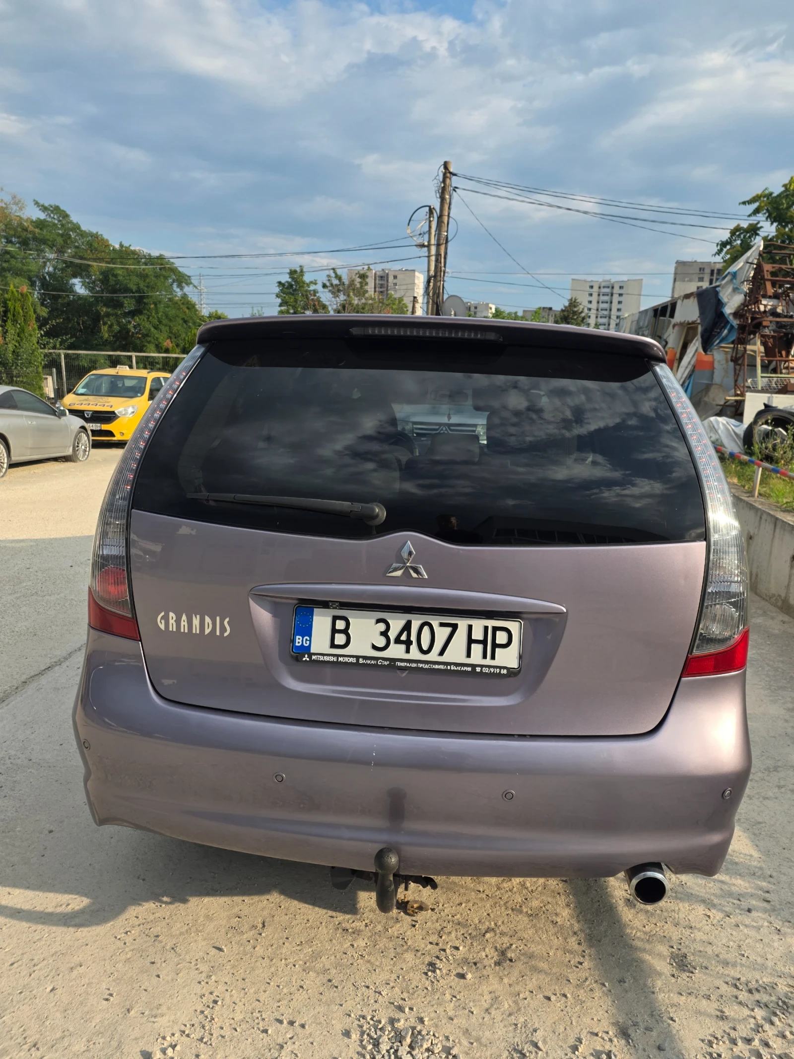 Mitsubishi Grandis, снимка 5 - Автомобили и джипове - 56563359