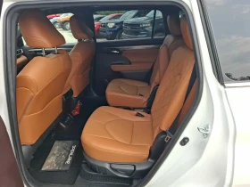 Toyota Highlander * Platinum * CARFAX * ОПЦИЯ ЗА ФИНАНСИРАНЕ, снимка 11