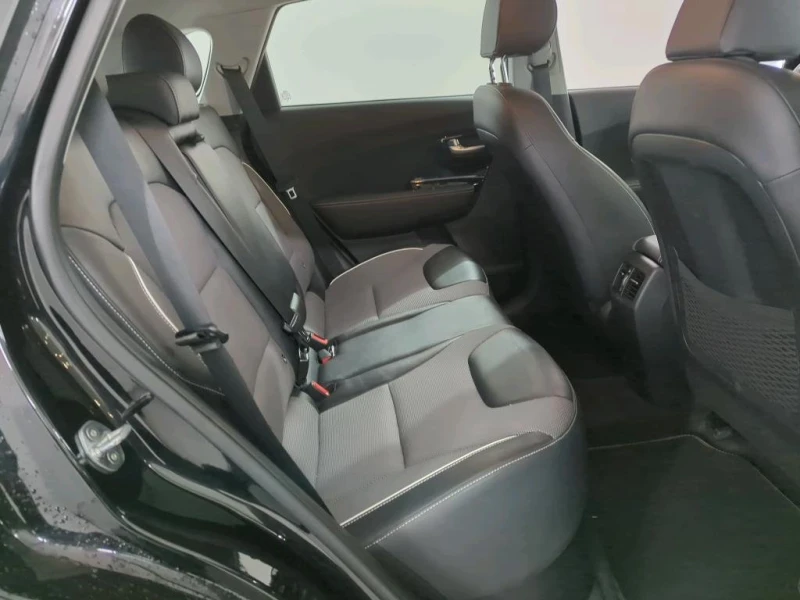 Kia Niro 65 kWh DynamicLine, снимка 6 - Автомобили и джипове - 52132896