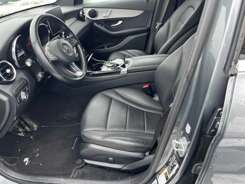 Mercedes-Benz GLC 300 CARFAX, снимка 5 - Автомобили и джипове - 53032469