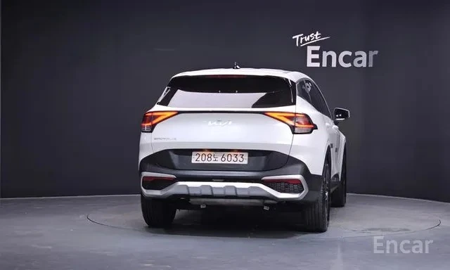 Kia Sportage 1.6 T-GDI Trendy | Adaptive Cruise | LED, снимка 4 - Автомобили и джипове - 55546379