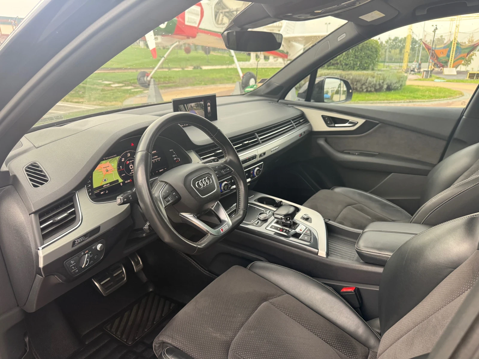 Audi SQ7 SHADOW LINE/ПАНО/KEYLESS/22/РЕАЛНИ КМ/КАТО НОВА/ - изображение 7