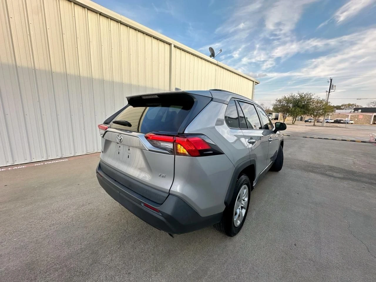 Toyota Rav4  - изображение 4