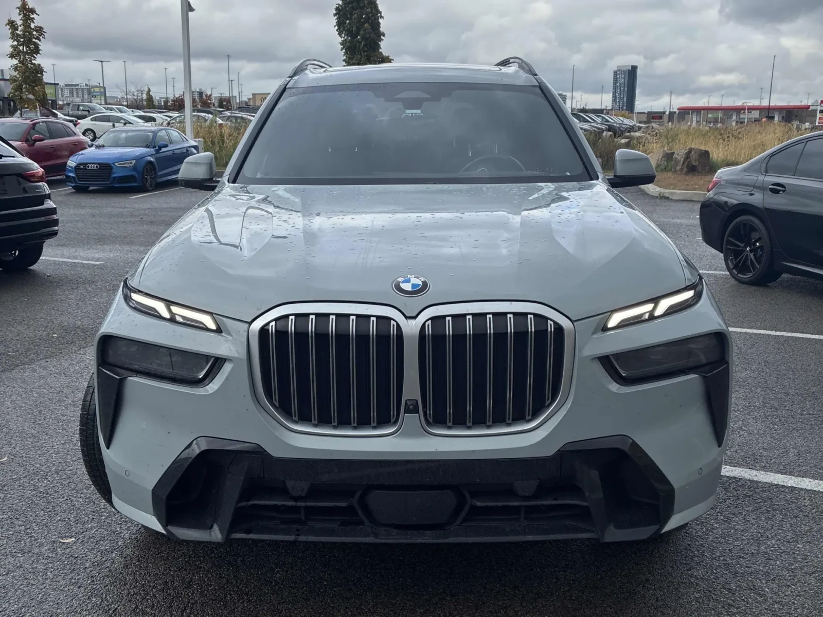 BMW X7 40i M Sport Shadow Line - изображение 2
