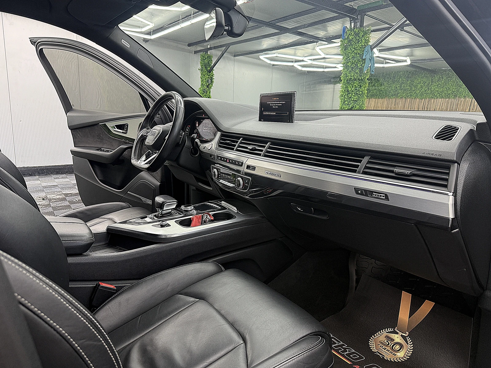 Audi Q7 S-line/KeylessGo/SQ7/ГЕНЕРАЦИЯ СОБСТВЕН ЛИЗИНГ, снимка 11 - Автомобили и джипове - 53871589