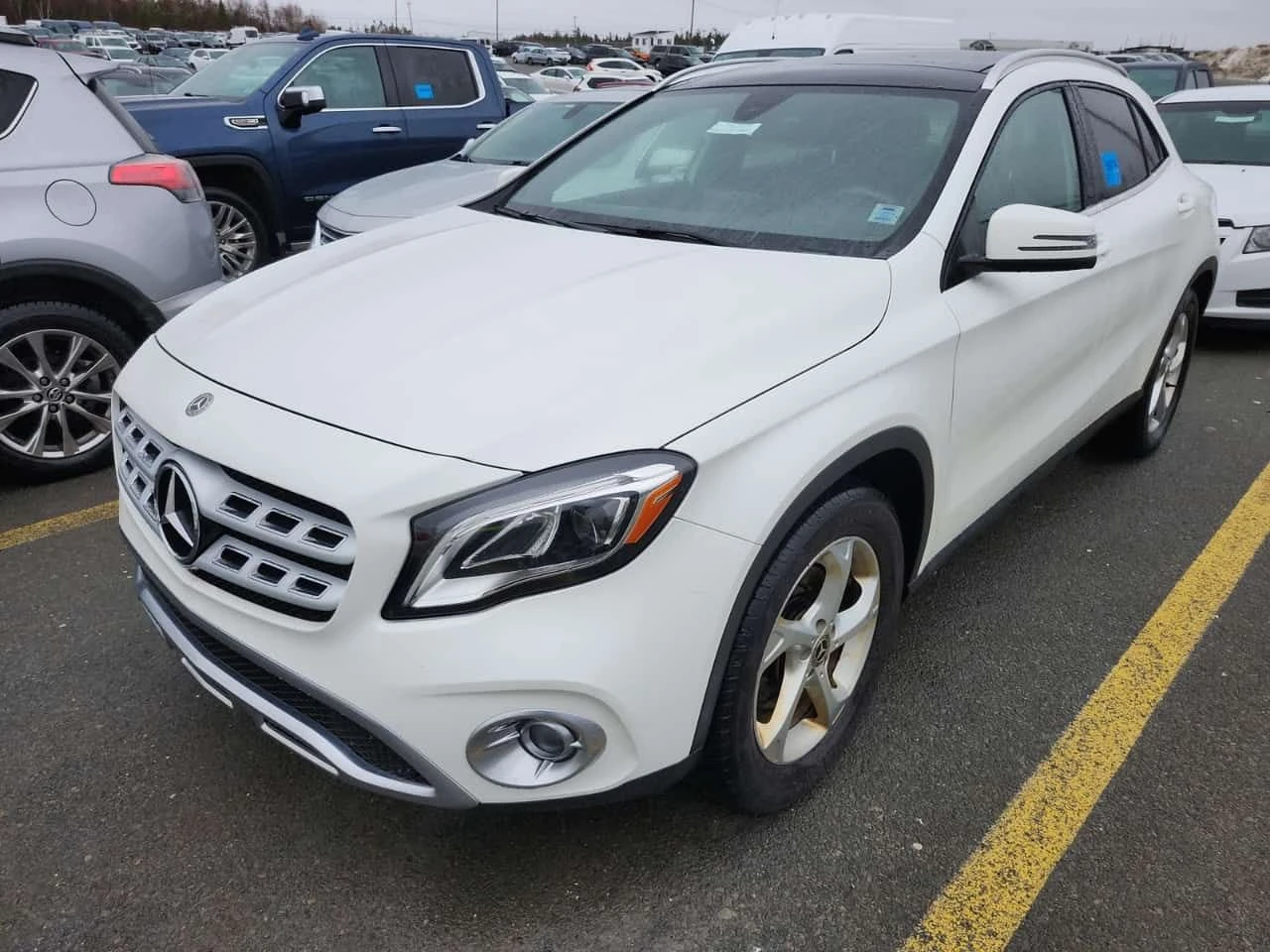 Mercedes-Benz GLA * 250 * CARFAX * ПАНОРАМА * ПОДГРЕВИ *  | Auto.bg — изображение 1