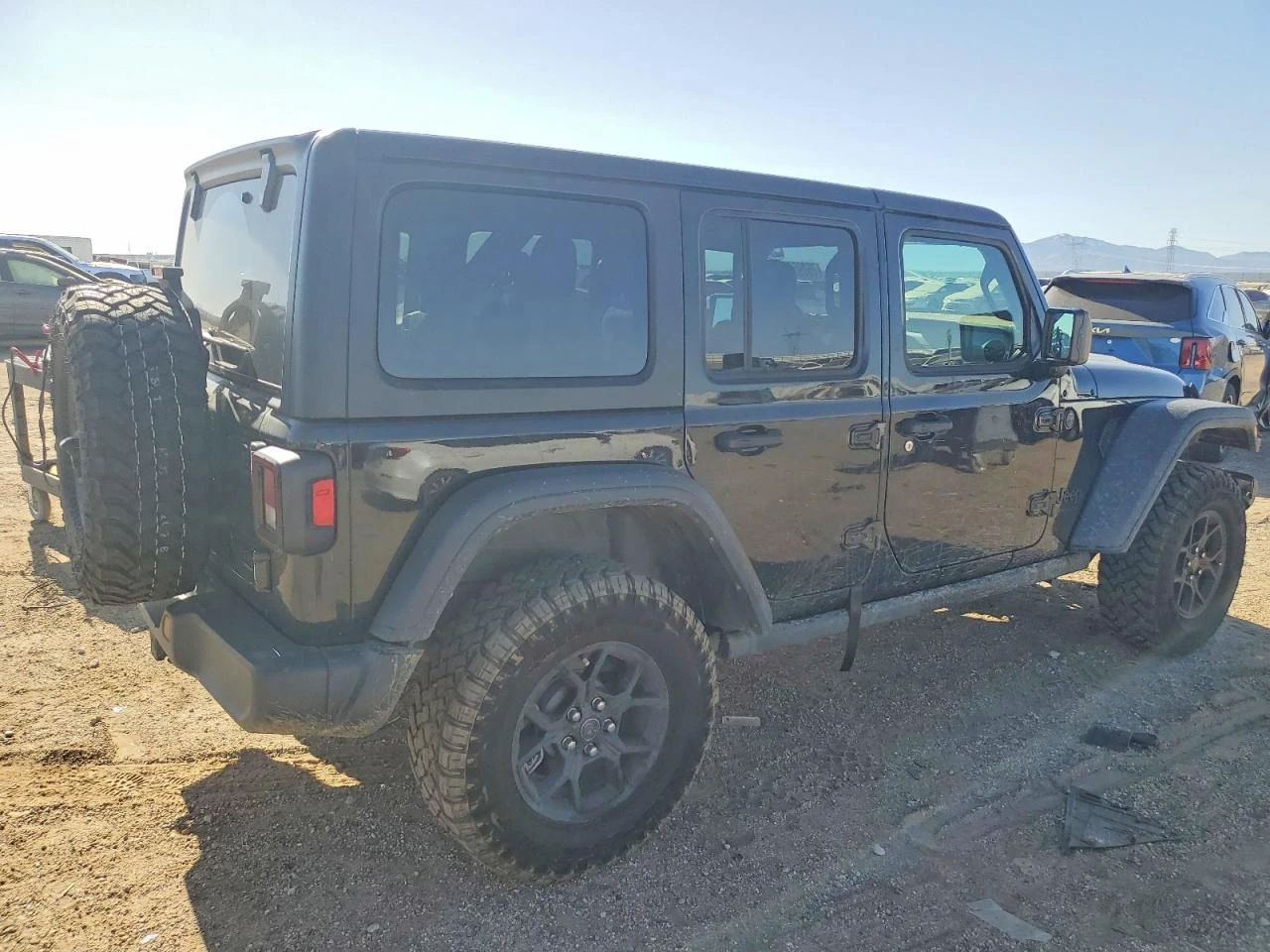 Jeep Wrangler 2.0* 4Х4* SPORT* РЕАЛНИ КМ!, снимка 4 - Автомобили и джипове - 54159616