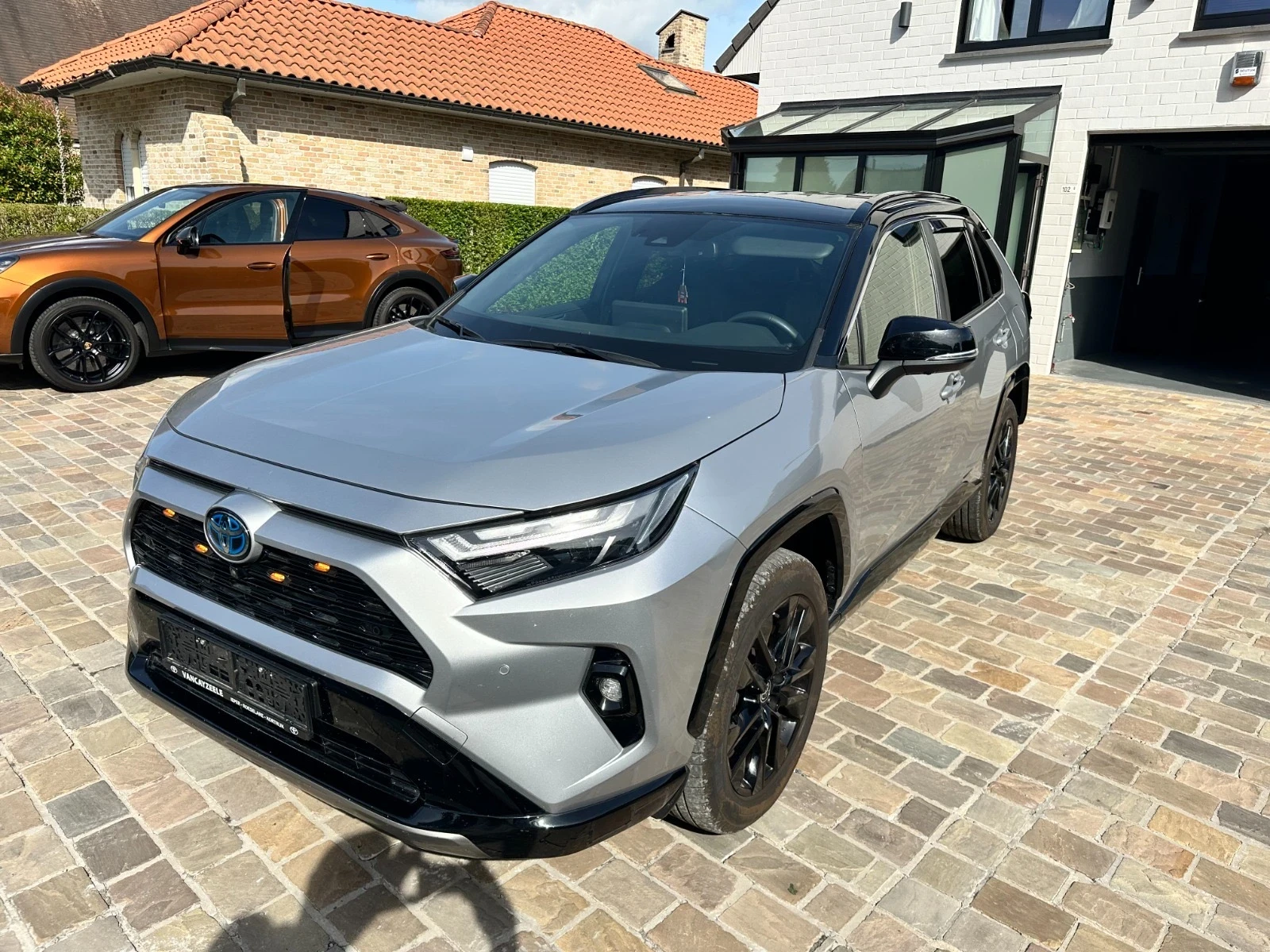 Toyota Rav4 !!!ОЧАКВАН ВНОС!!!2.5HYBRID GR SPORT ГАРАНЦИЯ!, снимка 3 - Автомобили и джипове - 55224322