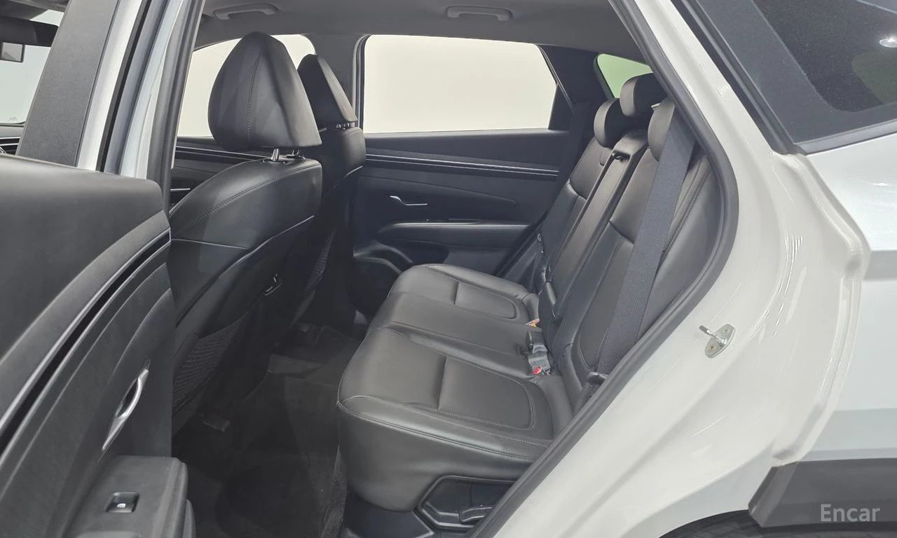 Hyundai Tucson 1.6 Hybrid* DISTRONIC* ПОДГРЕВ* ОБДУХВАНЕ* КАМЕРА*, снимка 11 - Автомобили и джипове - 55318700