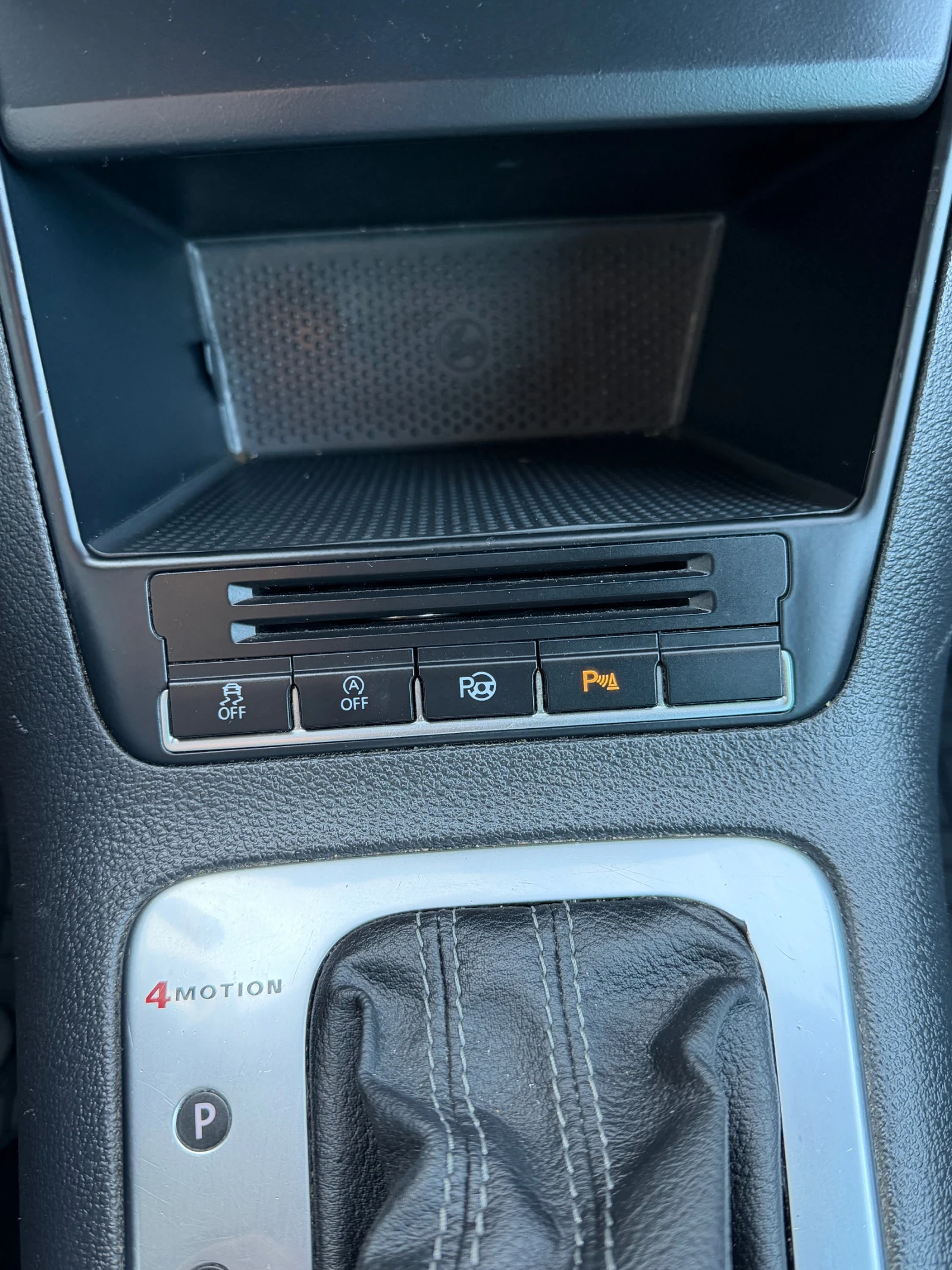 VW Tiguan 2.0 TDI 177 4x4, снимка 11 - Автомобили и джипове - 55750849