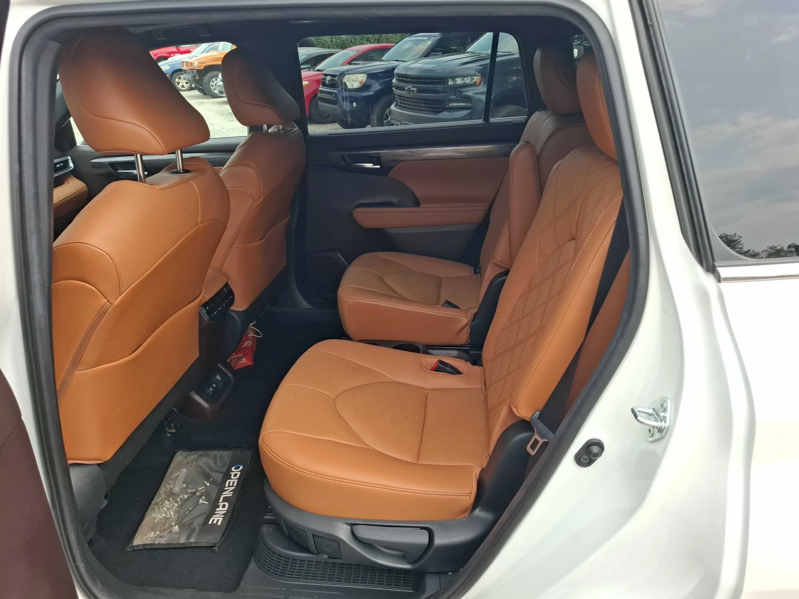Toyota Highlander * Platinum * CARFAX * ОПЦИЯ ЗА ФИНАНСИРАНЕ, снимка 11 - Автомобили и джипове - 55879808